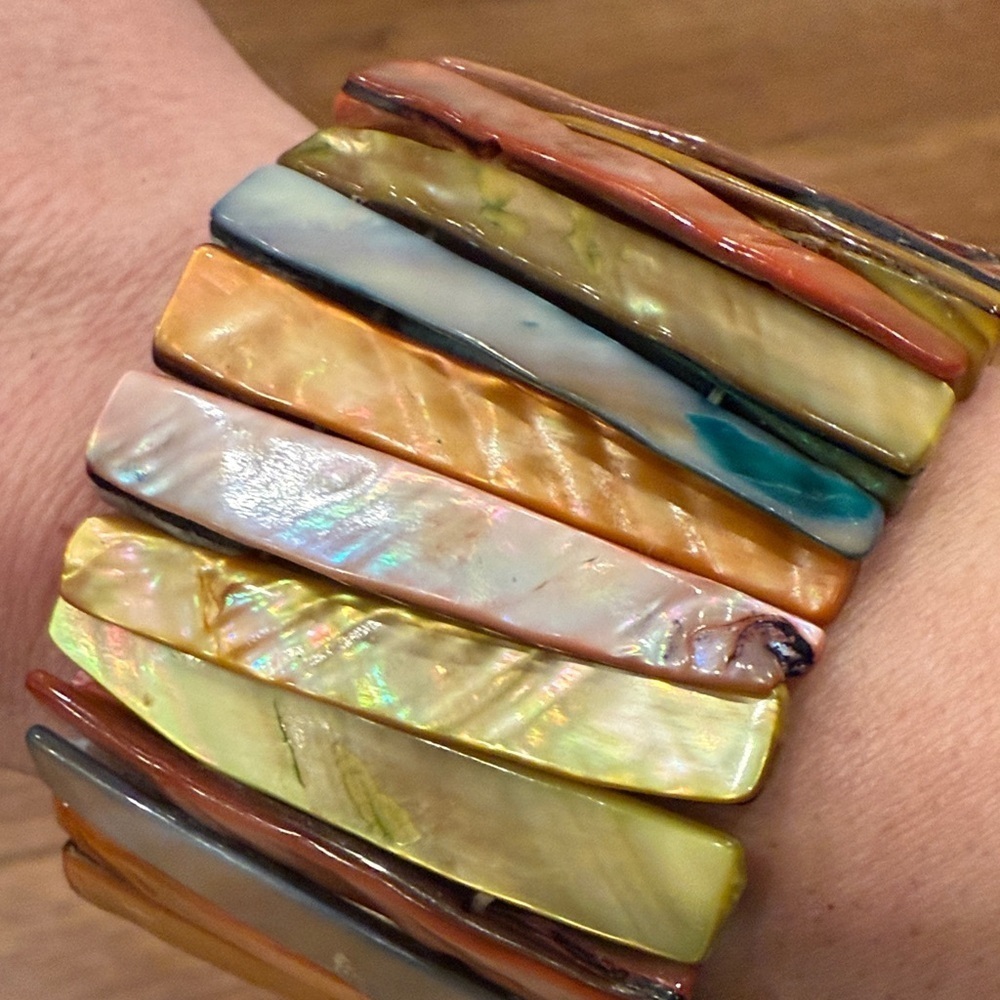 Colorful Abalone Shell Bracelet - Picture 3 of 6